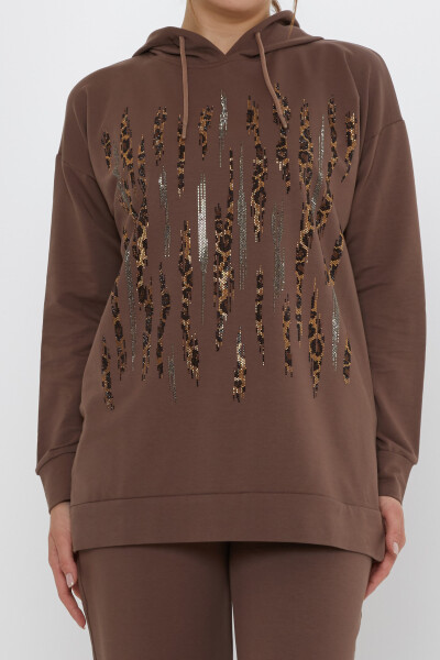 بدلة رياضية مطرزة بنقشة جلد النمر باللون البني - 17901 | كازي (مجموعة من 3 مقاسات M-L-XL) - 4