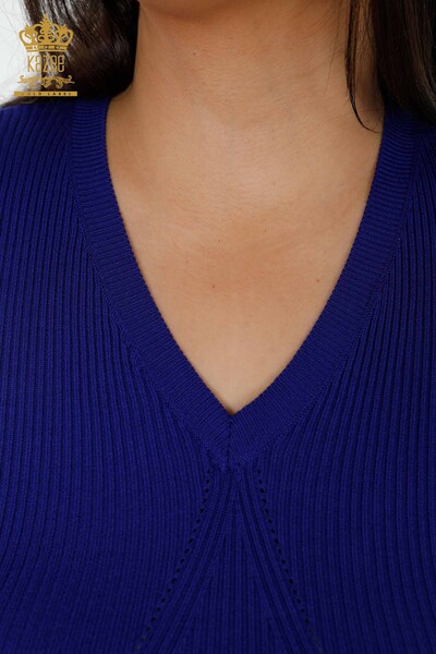 Maglione a maglia da donna con scollo a V blu scuro-16249 / KAZEE - 3