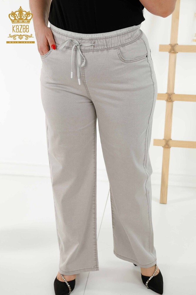 Pantaloni en-gros de damă cu talie elastică bej - 3672 | KAZEE - 3