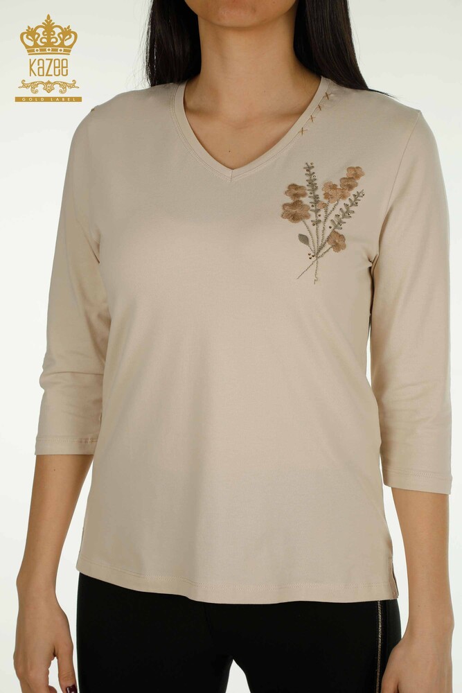 Großhandel Damen Bluse - Blumen stickerei - Hellbeige - 79466 | KAZEE - 2