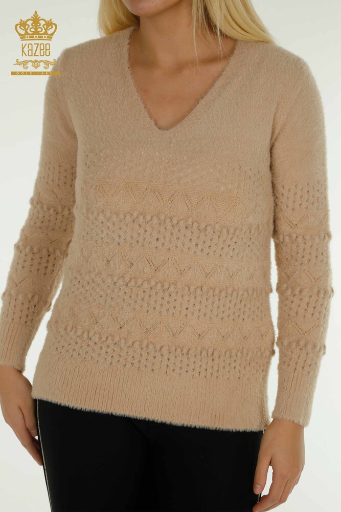 Großhandel Damen-Strickpullover - Angora - V-Ausschnitt - Beige - 30697 | KAZEE - 2