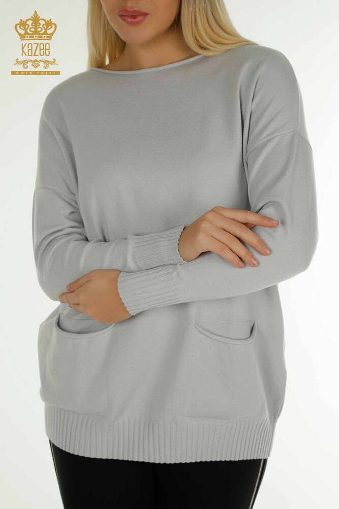 Großhandel Damen-Strickpullover - Knopf detail - Grau - 30178 | KAZEE - 2