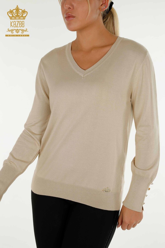 Großhandel Damen-Strickpullover - Knopf detail - Hellbeige - 30139 | KAZEE - 2