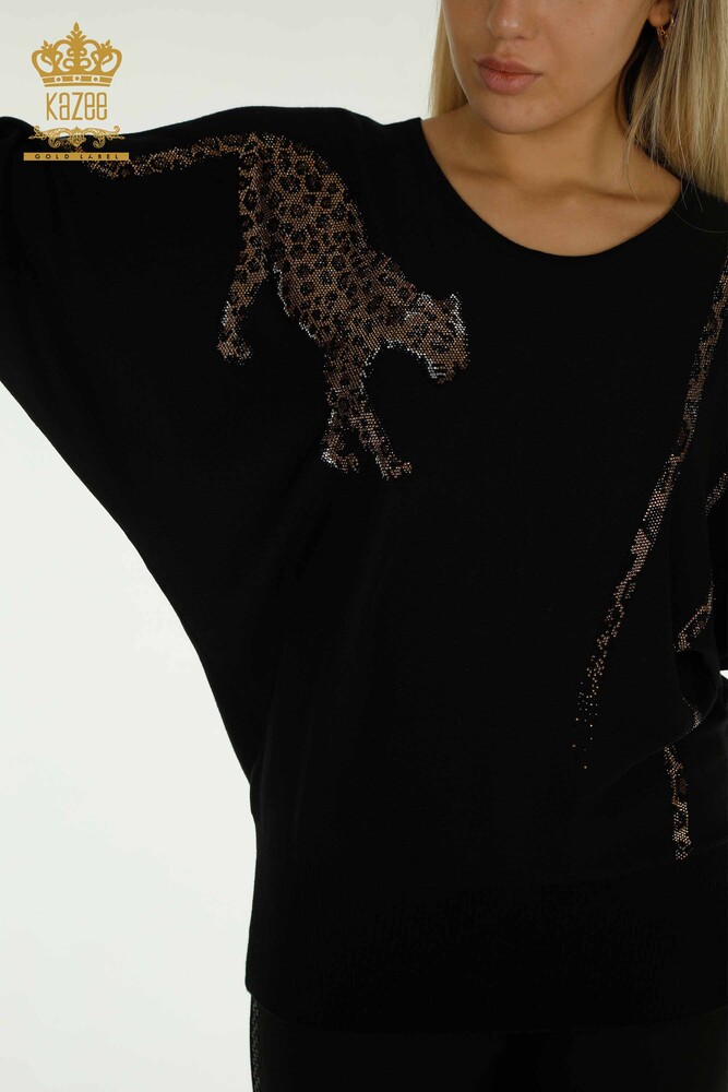 Großhandel Damen-Strickpullover - Leopard Stein bestickt - Schwarz - 30633 | KAZEE - 3