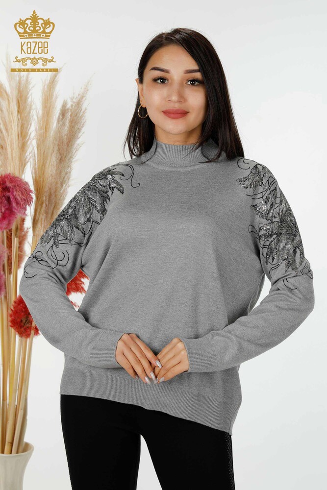 Großhandel Damen Pullover Schulter Blume Detail Grau-16597 / KAZEE - 1