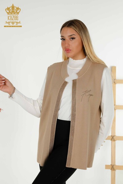 All'ingrosso Gilet corto da donna - Pietra ricamata - Beige - 30409 | KAZEE - 1