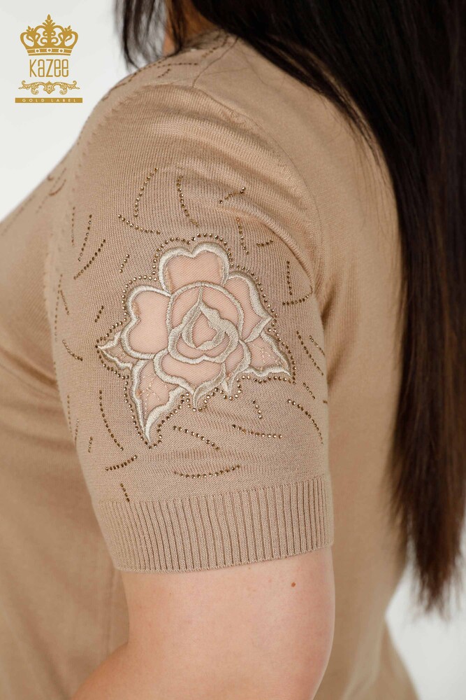 Venta al por mayor Suéter de punto para mujer con estampado de rosas Beige - 16845 | KAZEE - 5