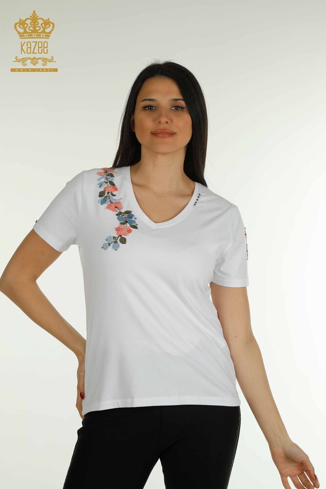 Venta al por mayor Blusa de Mujer Colorida Flor Bordada Blanca - 79455 | KAZEE - 1