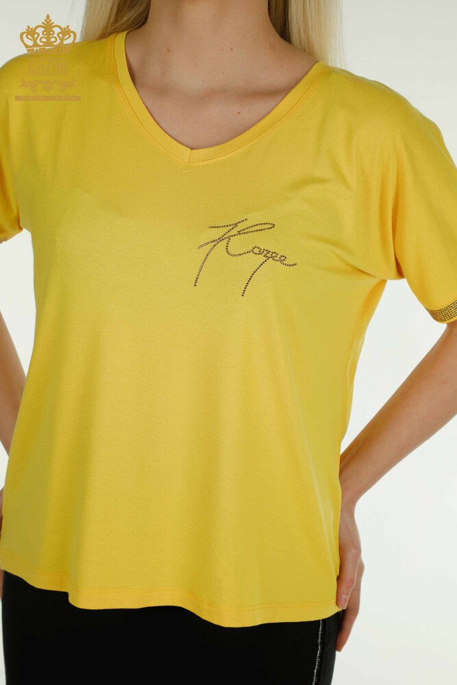 Venta al por mayor Blusa de mujer con botones detallados Amarillo - 79297 | KAZEE - 2