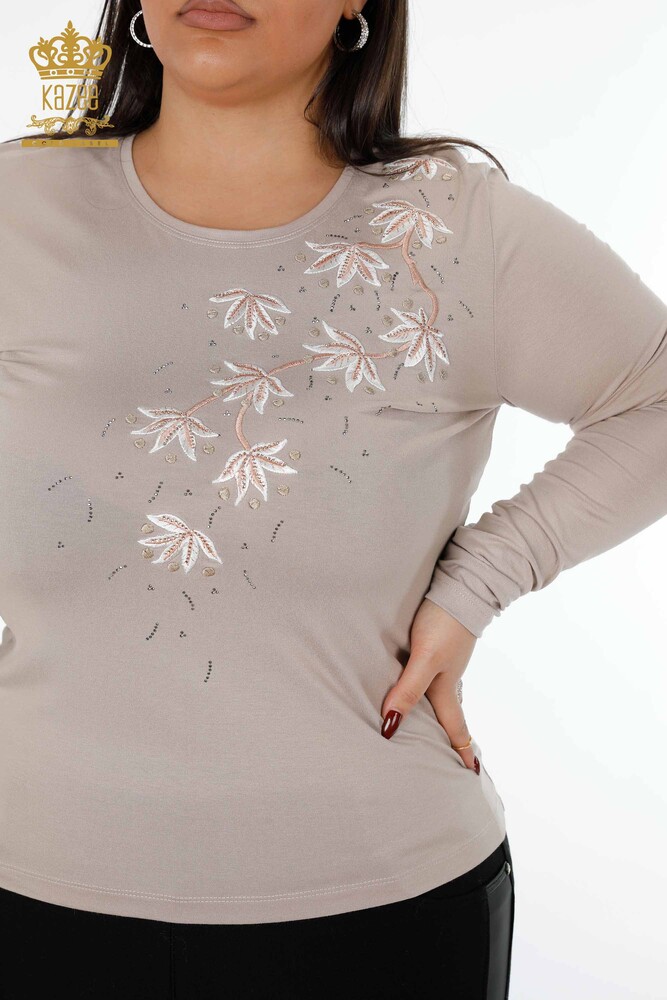 Venta al por mayor Blusa de mujer con estampado de flores de lunares bordados en piedra - 79009 | kazee - 2