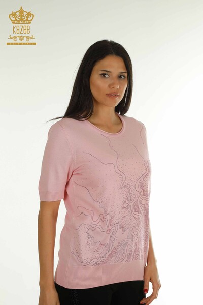 KAZEE - Оптовая продажа женского трикотажного свитера с вышивкой камнями розового цвета - 30659 | КАZEE