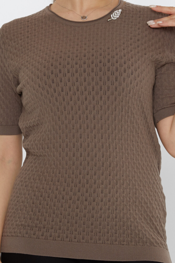Suéter de punto con broche de hojas en color visón - 31811 | KAZEE (Juego de 3 M-L-XL) - 3