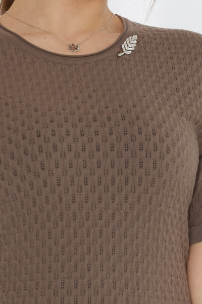 Suéter de punto con broche de hojas en color visón - 31811 | KAZEE (Juego de 3 M-L-XL) - 5