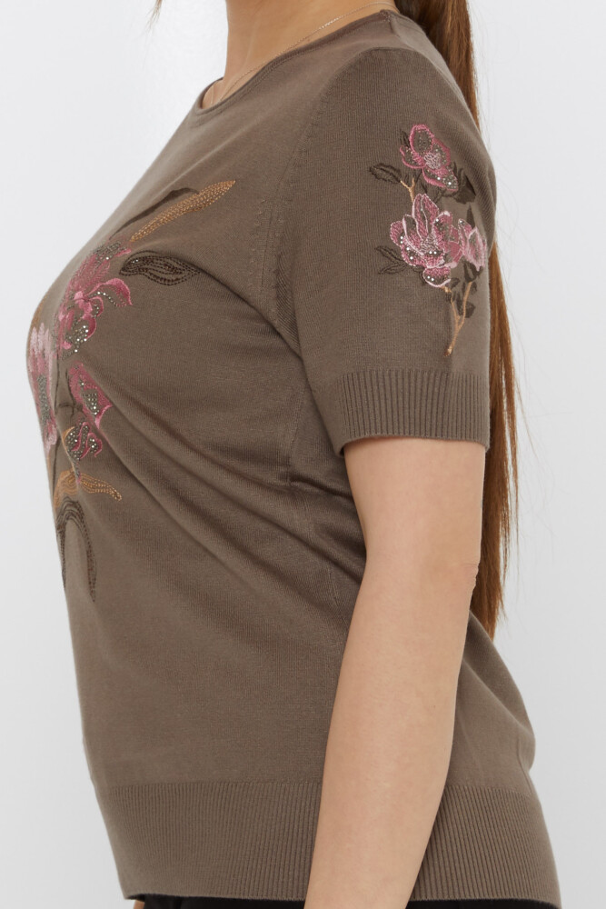 سترة محبوكة من قماش المنك مطرزة بالورود - 31725 | كازي (مجموعة من 3 مقاسات L-XL-2XL) - 4