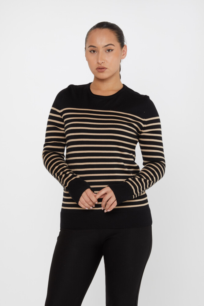 Sweter z dzianiny w paski, dwukolorowy, z długim rękawem, czarno-beżowy - 30898 | KAZEE (zestaw 4 sztuk M-L-XL-2XL) - 1