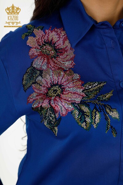 Toptan Kadın Gömlek Renkli Çiçek İşlemeli Saks - 20234 | KAZEE - Thumbnail