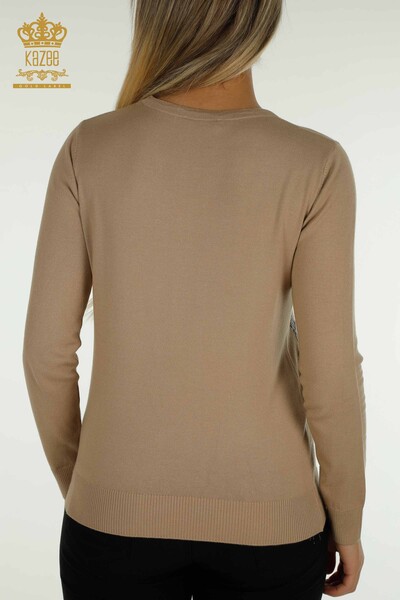 Vente en gros de tricots pour femmes pull pierre brodée beige - 30471 | KAZEE - 8