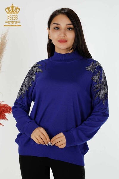 Vente en gros de pull en tricot pour femmes épaule florale détaillée Saks - 16597 | KAZEE 