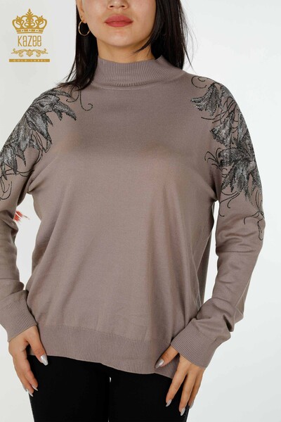 Vente en gros de pull en maille pour femme épaule florale détaillée vison - 16597 | KAZEE - 2