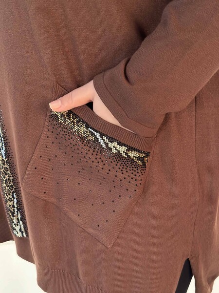 Wholesale Women's Knitwear Sweater Pocket Detailed Stone Embroidered Leopard Patterned Crew Neck Brown - 30621 | KAZEE - Thumbnail